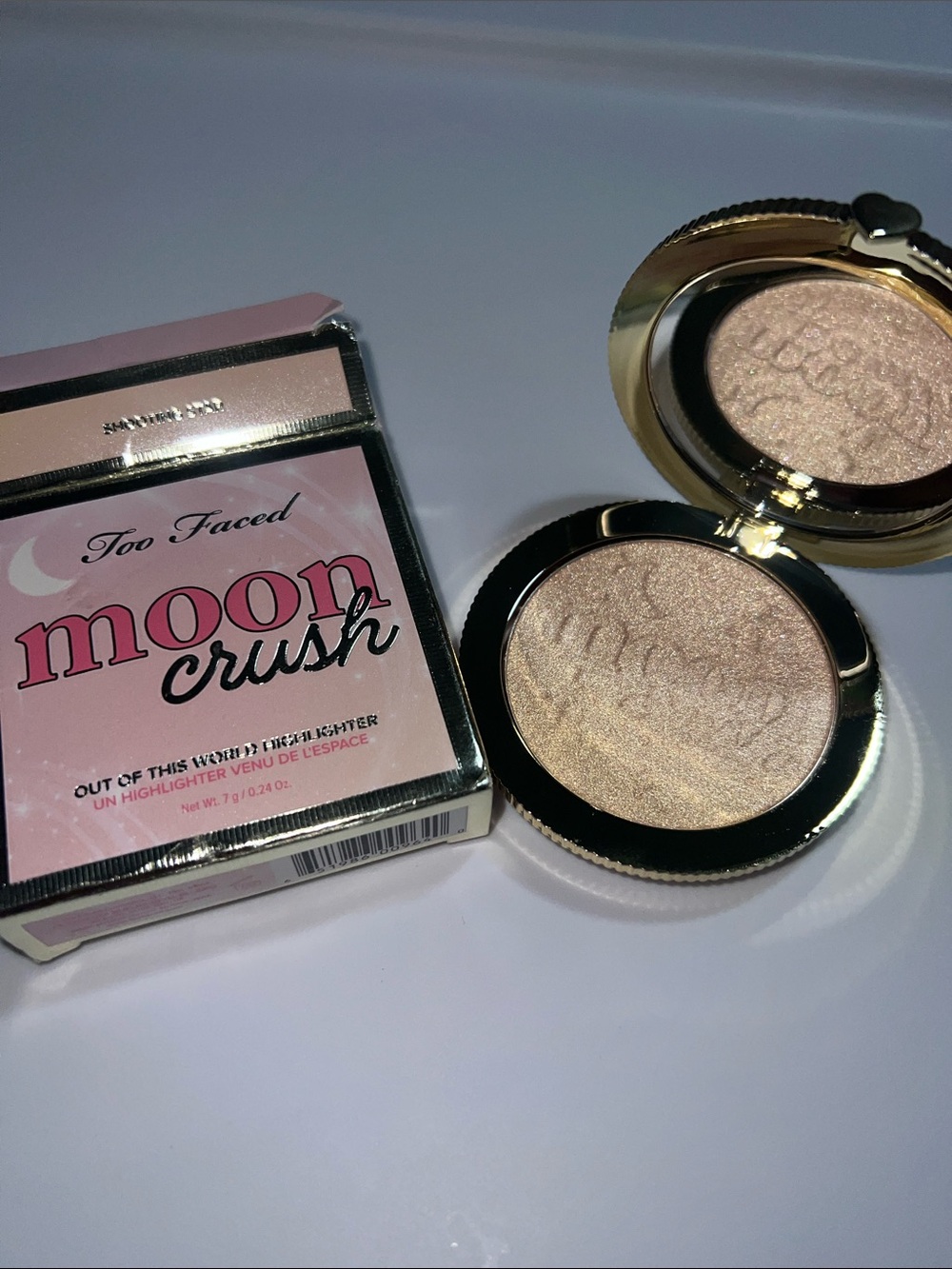 Too Faced Moon Crush Highlighter - Champagne Pink Glow